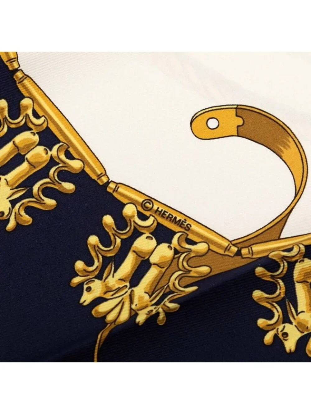 Hermes Carre 90 les Cavaliers D'or Yellow Golden Knight Scarf Navy Multicolor - Picture 7 of 8